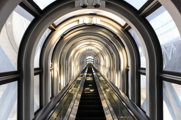 우메다 공중정원 에스컬레이터