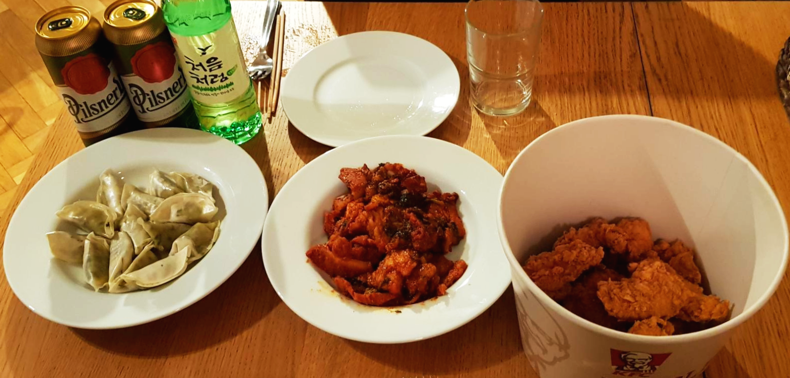 만두, 고추장불고기, KFC, 맥주, 소주