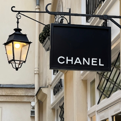 패션과 뷰티 아이콘_코코샤넬 매장