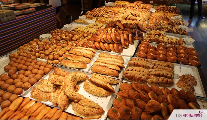 성심당 빵 추천 망고시루가 아닌 망고롤 맛은 어떨까_2