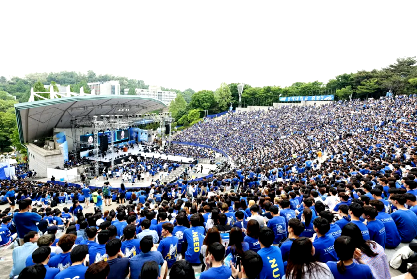 2025 대학 축제 초특급 라인업 공개! 싸이, 뉴진스, 아이브, 지코 등 총출동! (5월~6월)