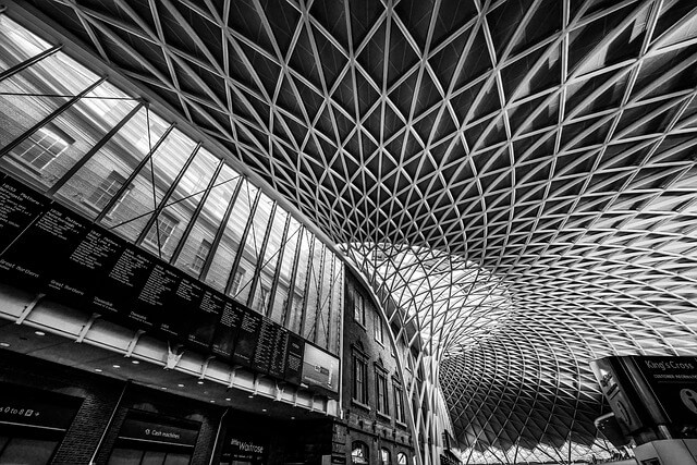 2025 영국 취업비자 신청 방법 완전 정리 – 조건, 직종, 연봉 기준까지 한눈에!