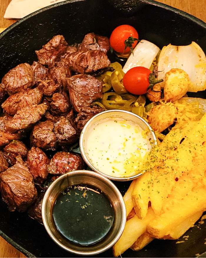 네모세모 천안 맛집 마초 삼겹 스테이크 스텔라 피자 맛있는 가게