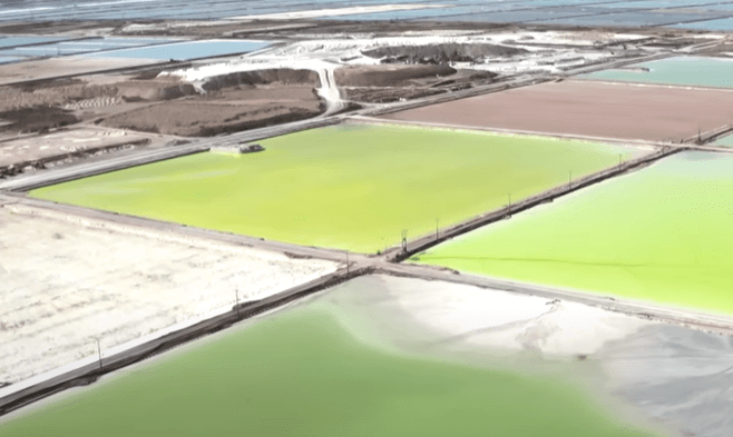 리튬 생산 장면