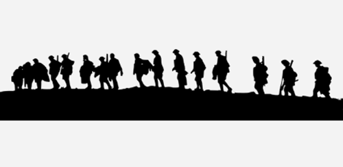 흑백 사진이고 전쟁을 하기 위해 여러명의 군사가 행군 하는 모습니다.