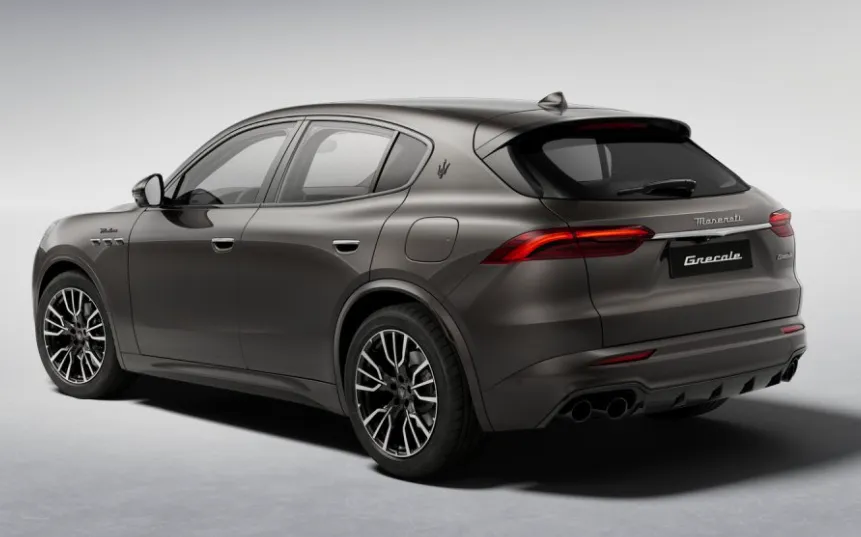 마세라티 그레칼레 후면