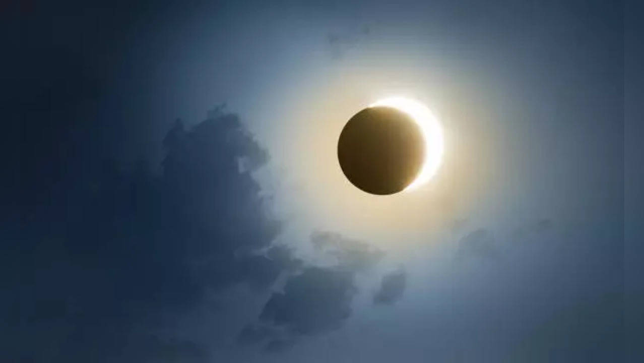 전체일식 (total solar eclipse)