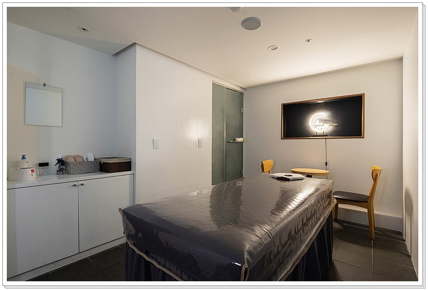 신촌마사지 루트에스테틱 관리실