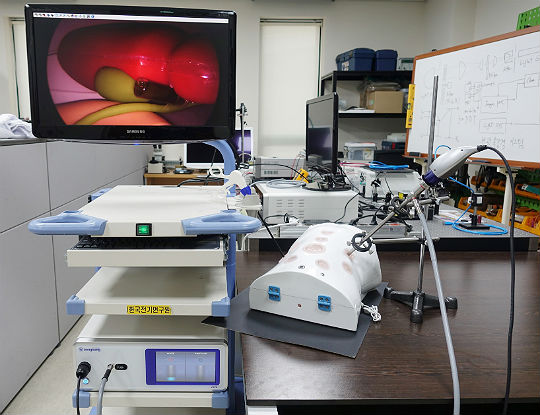 광면역 치료 연구 장비