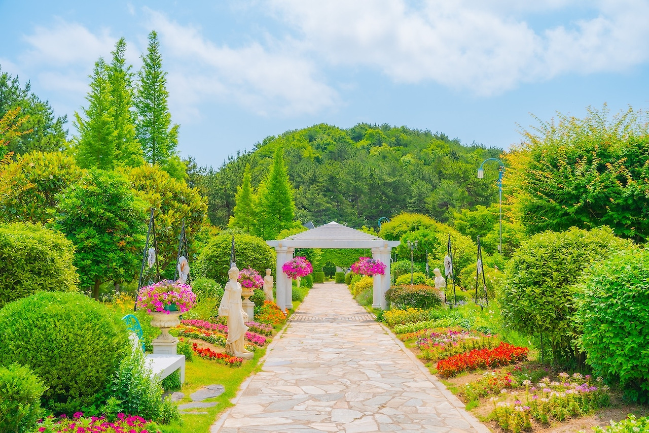🏡 남해 독일마을 & 원예예술촌 – 조용하고 낭만적인 여행지 추천