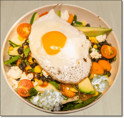 골감소증에 좋은 음식 계란과 치즈 샐러드