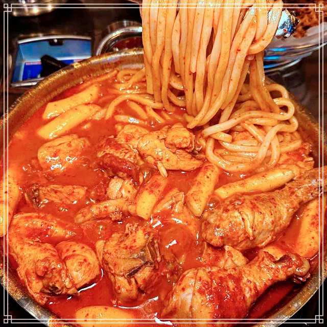 노원 문화의거리 맛집 점심시간 되면 문전성시 오픈런, 뚝배기 닭볶음탕