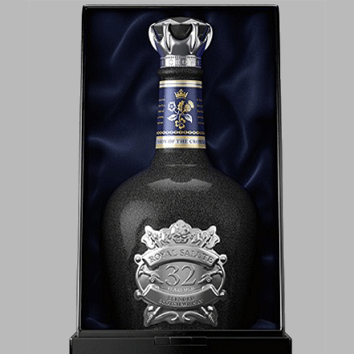 로얄살루트32년산 병 사진