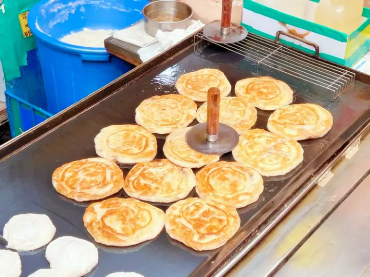 광명사거리역 광명시장 인절미호떡 찹쌀 꽈배기 호떡 맛집 추천