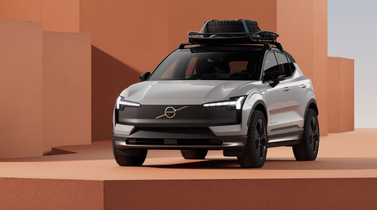 볼보 ex30 크로스컨트리 관련 사진