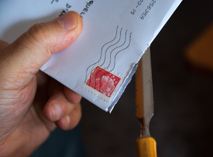 우편물 검열관 – 누구도 읽지 말라 했지만 누군가는 읽어야 했다