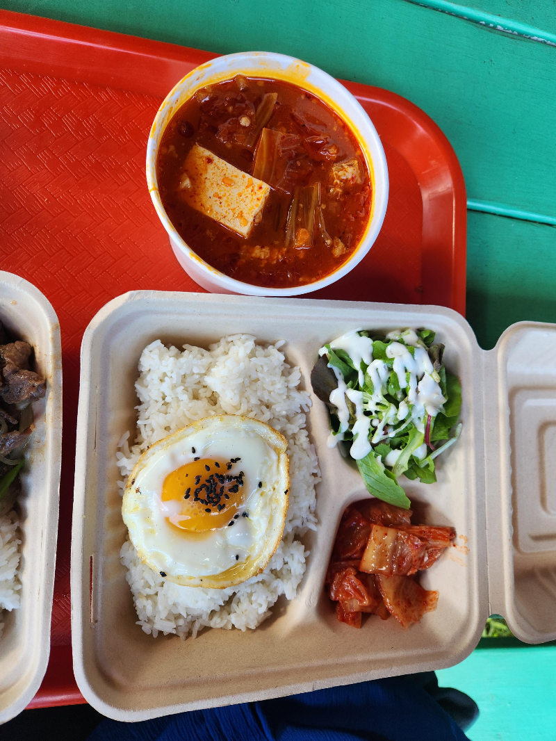 하와이 와이켈레 프리미엄 아울렛 무지개 식당