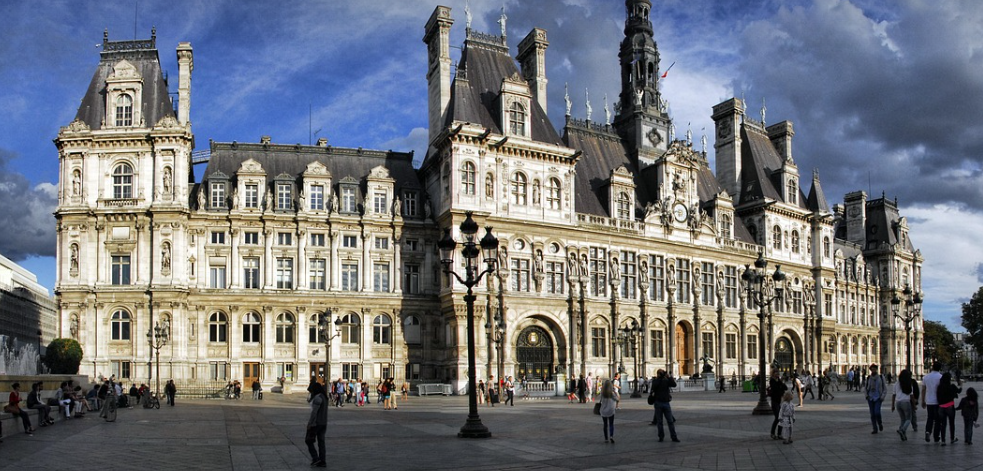 호텔의 주요 운영 부서와 역할