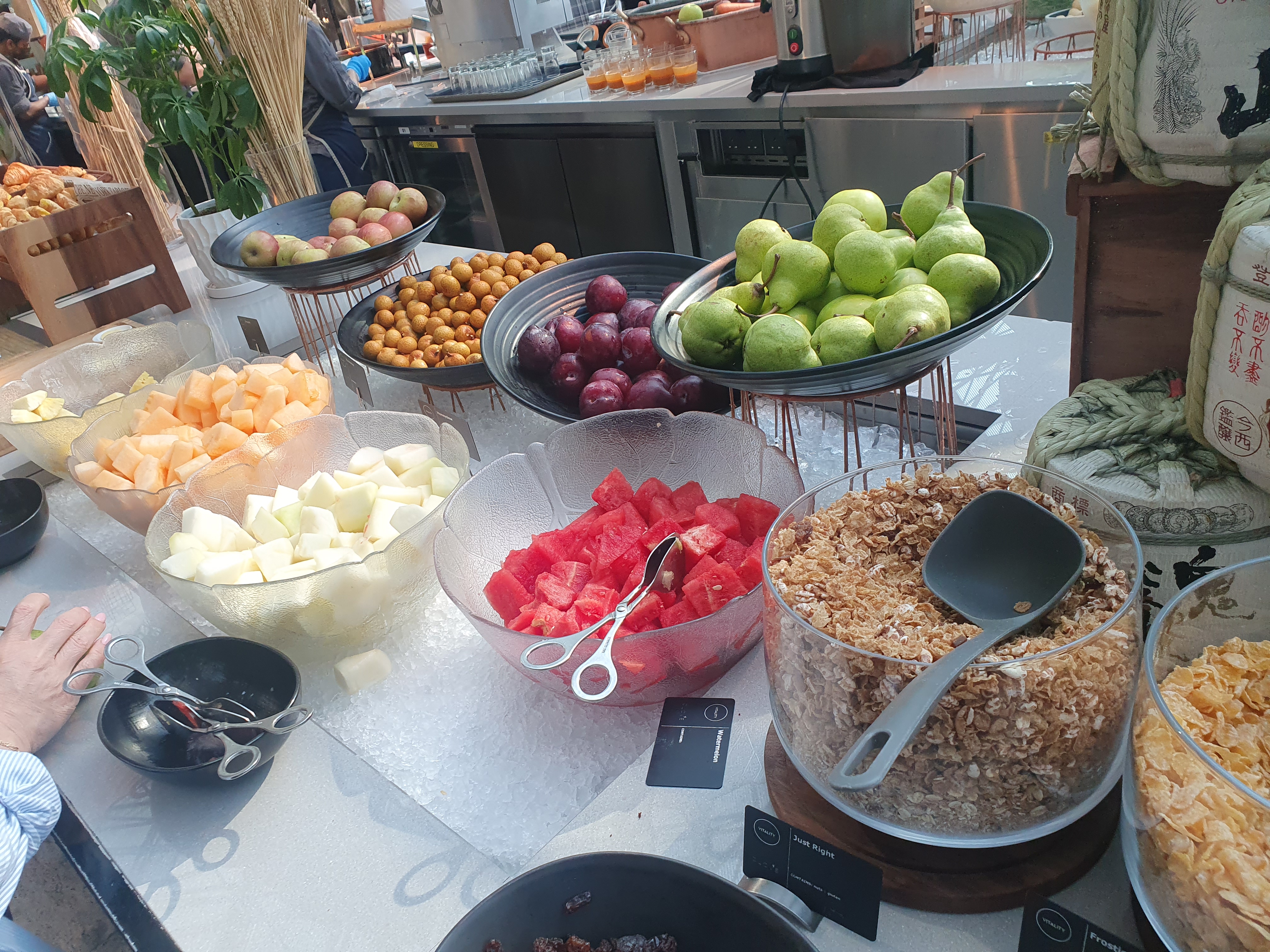 싱가포르 스위소텔 조식