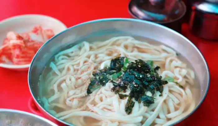 생생 정보마당 망원 시장 3500원 칼국수 콩나물비빔밥 맛집