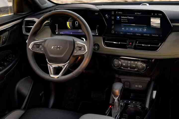 쉐보레 트레일블레이저 페이스리프트 가격 연비 제원 성능 디자인