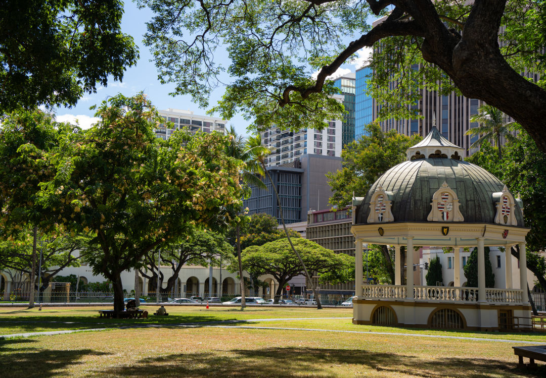 이올라니 궁전 정원