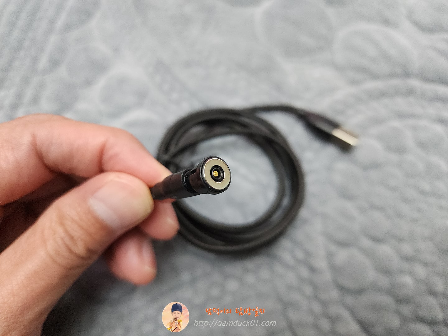 540도 자기 흡입 데이터 라인 360도 블라인드 흡입 원형 자기 충전 라인 3 in 1 곡선, 안드로이드 유형-C