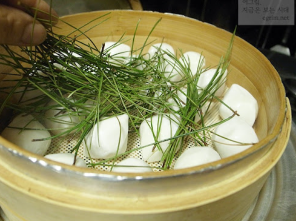 송편 3개 칼로리는 밥 한공기와 같다