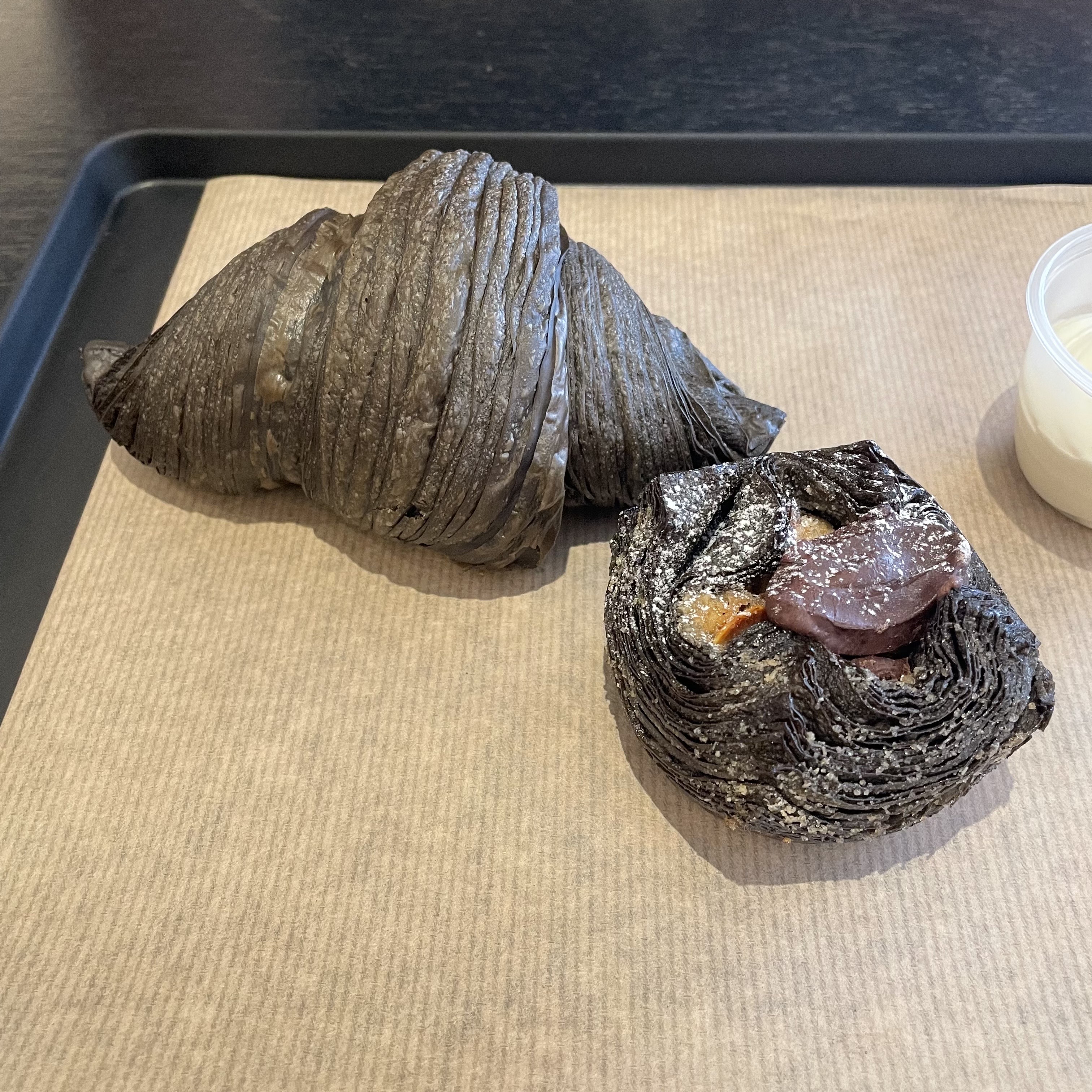 페즈 1주년 블랙빵