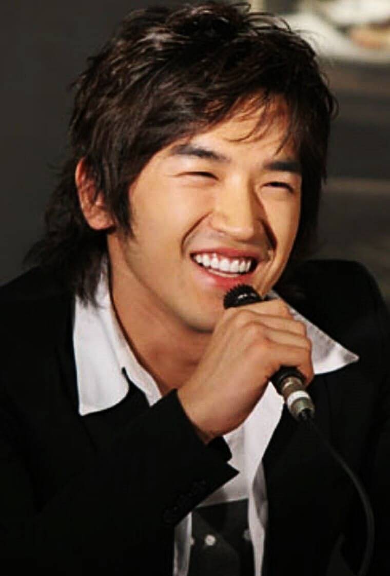 가수-이민우