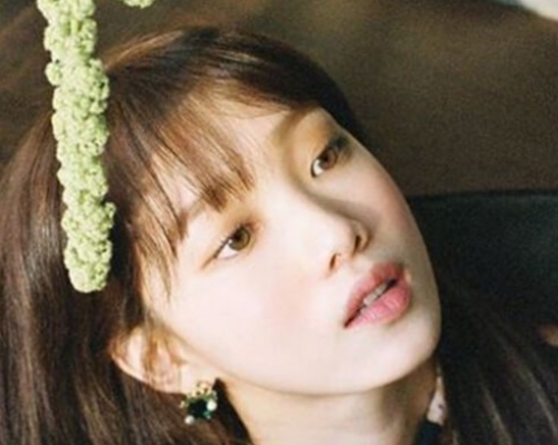 웜톤-이성경