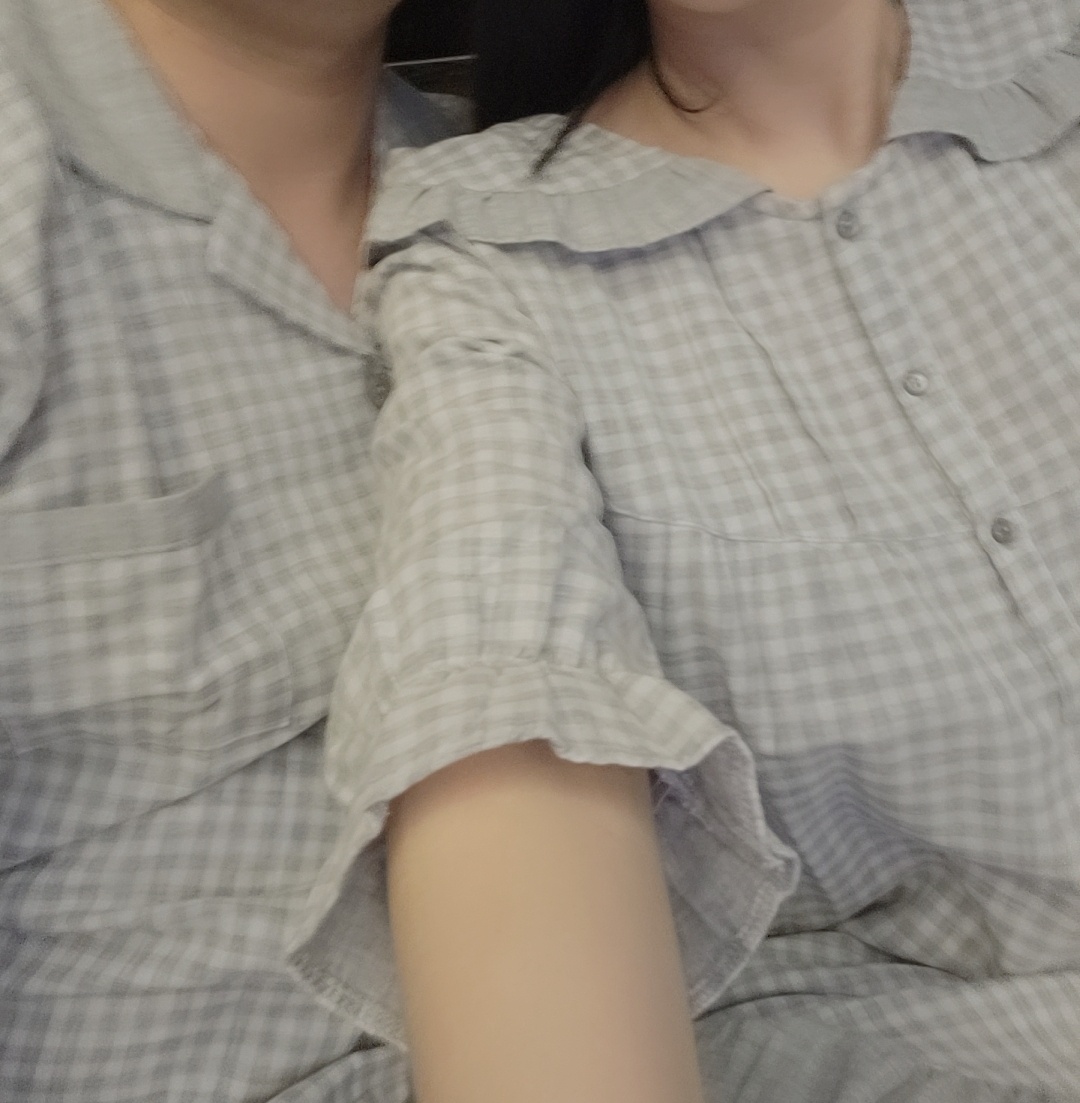 허그미달링 커플잠옷