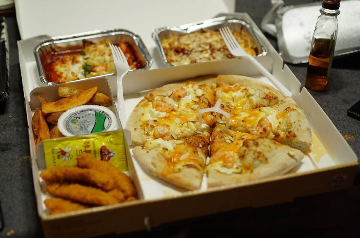 치킨과 피자