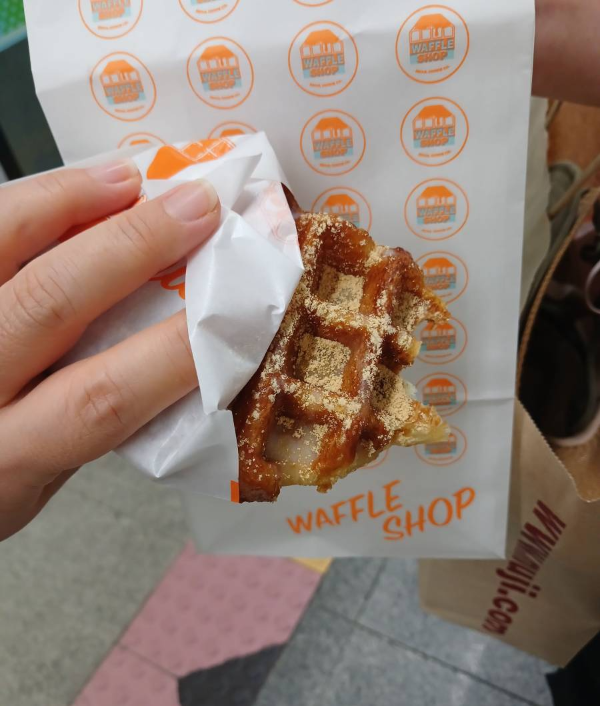 용산역 플랫폼에서 와플킹