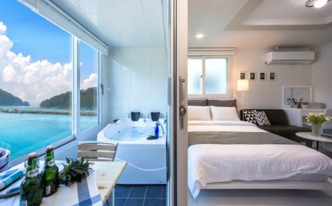 통영 메이블루 펜션 204호 스파