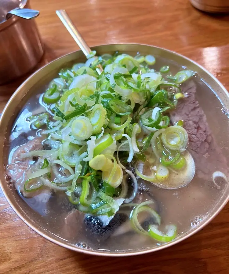 전참시 전지적참견시점 이영자 직접 끓인 보리차 청담부부 정우성 이정재 웃게한 디저트 맛집 80년 노포 방짜유기 한우 곰탕, 수육 여의도 국회의사당역 곰탕집 맛집 소개