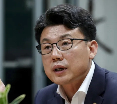 진성준 국회의원 프로필 나이 고향 학력 재산 페이스북