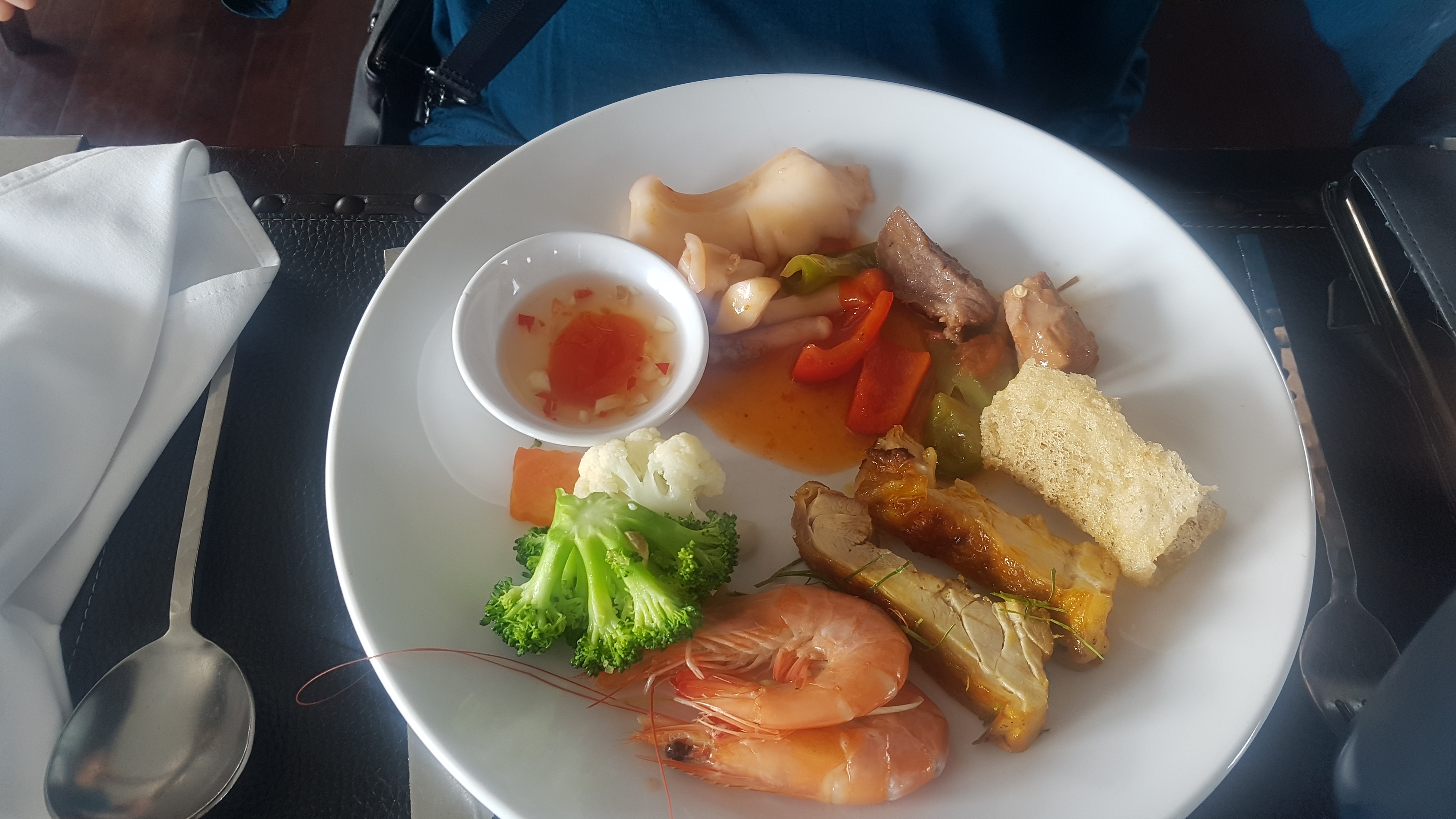 하롱베이 투어 점심2