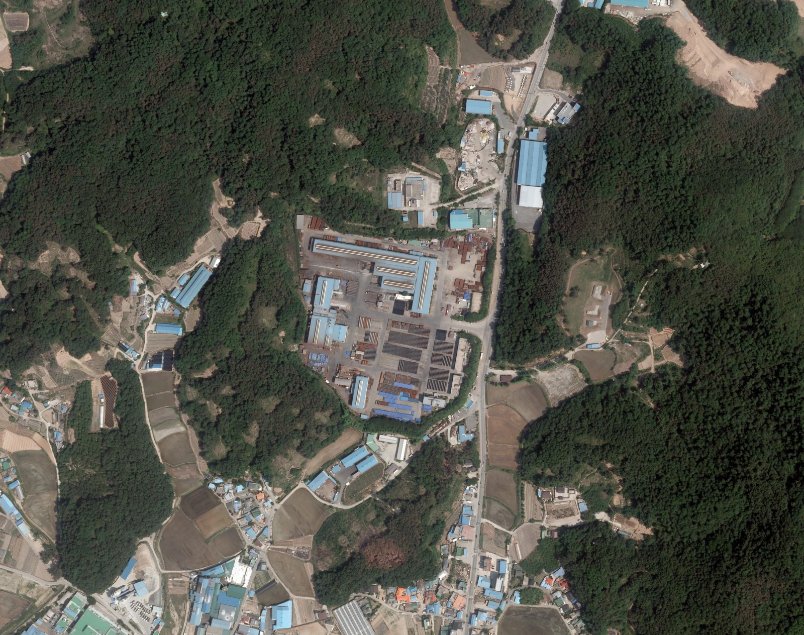 (주)삼정엔지니어링 1994.[산업시설] 천안 동양철관 지구 공장 부지조성 - 동남구 풍세면