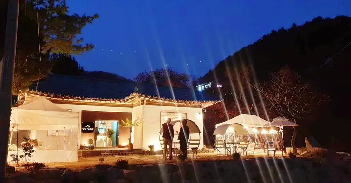 딸도둑들 화천 조경철천문대 근처 카페 베짱이류 류진 일개미 장인 발효커피 달고나케이크 디저트 맛집