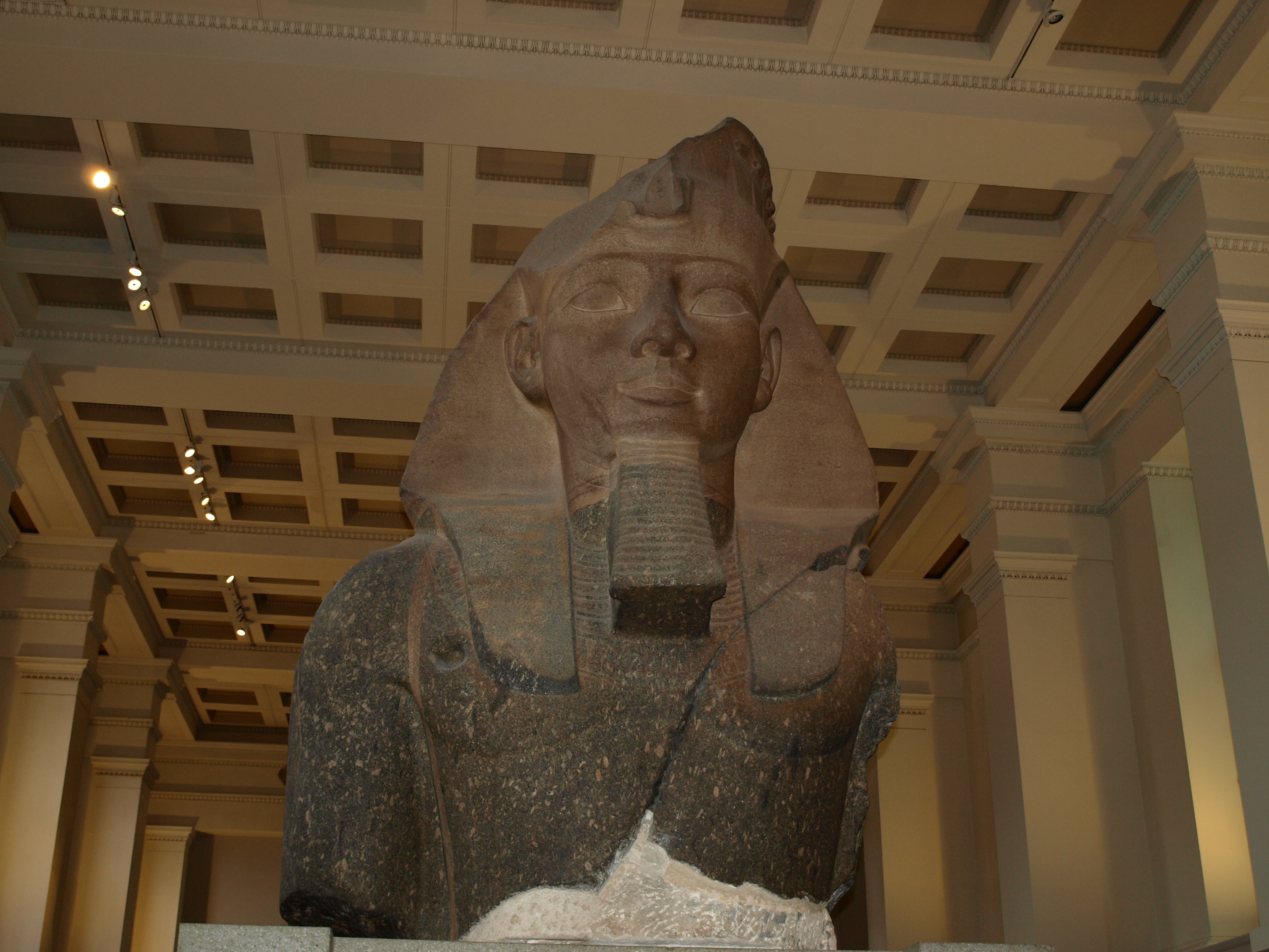 세계3대박물관 영국박물관 루브르박물관 바티칸박물관 로제타석 엘긴마블스 이집트미라 람세스2세 대정원