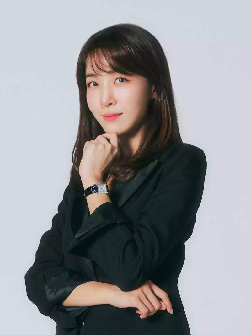 싱어게인3 시니어 심사위원 김이나