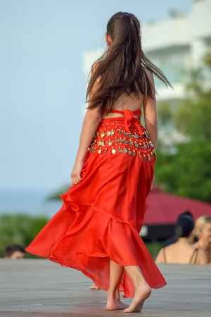 벨리댄스가 코어 근육 강화와 소화 기능 개선에 미치는 영향