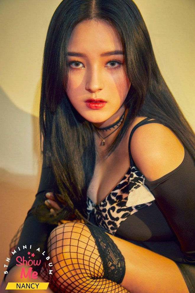 모모랜드-낸시-아이돌-몸매-가슴-가슴골-슴골-섹시-허리-골반-엉덩이-엉밑-엉밑살-허벅지-momoland-nancy-idol-kpop-boobs-cleavage-sexy-butt-thighs