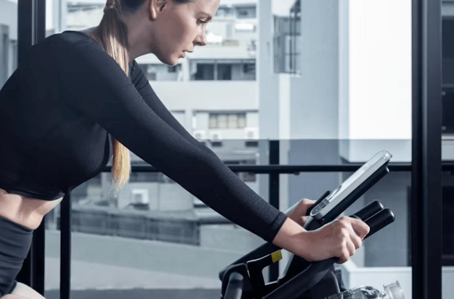 폭염 탈출! 시원한 실내에서 즐기는 운동 추천