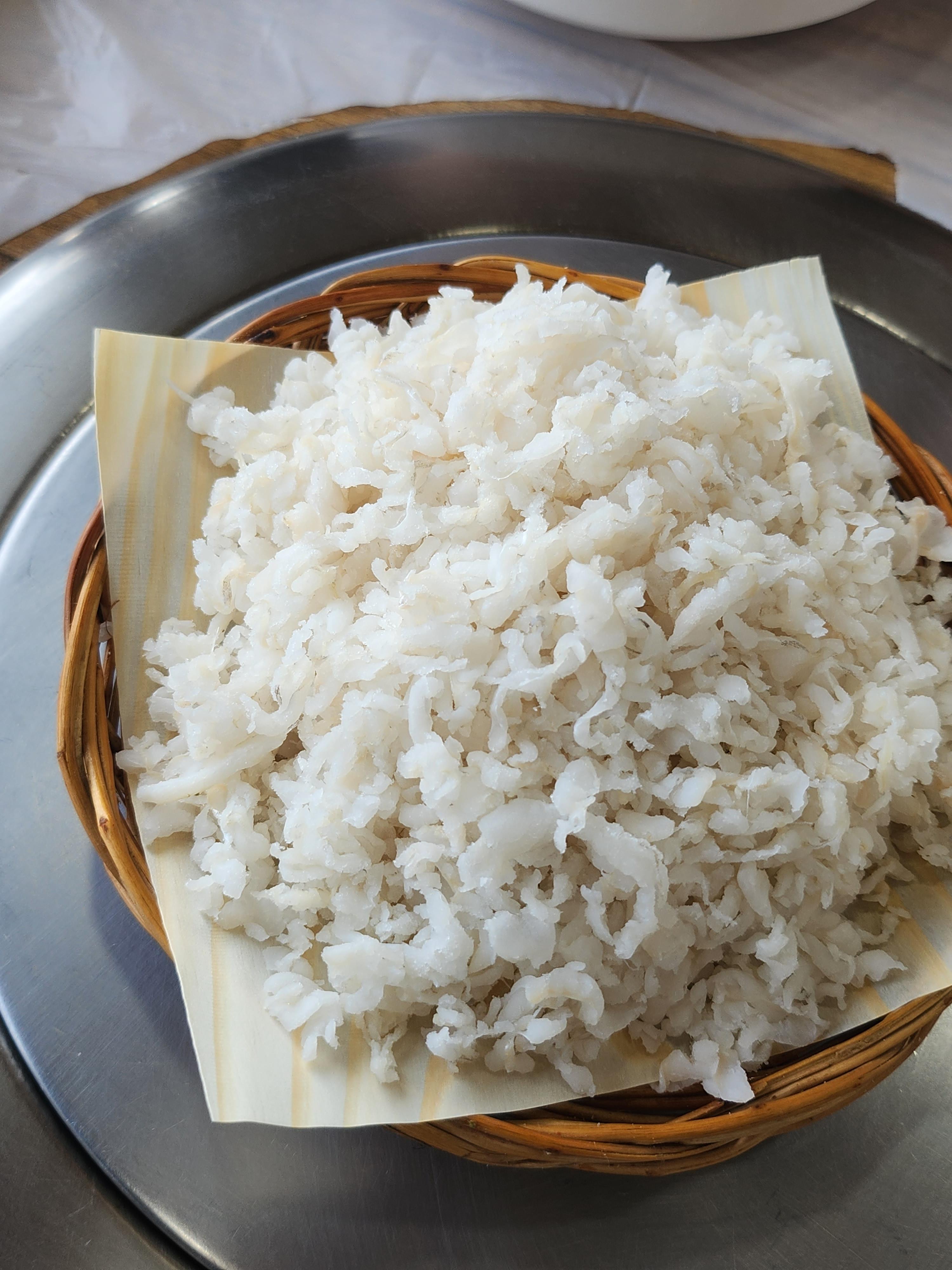 포슬포슬한 붕장어회