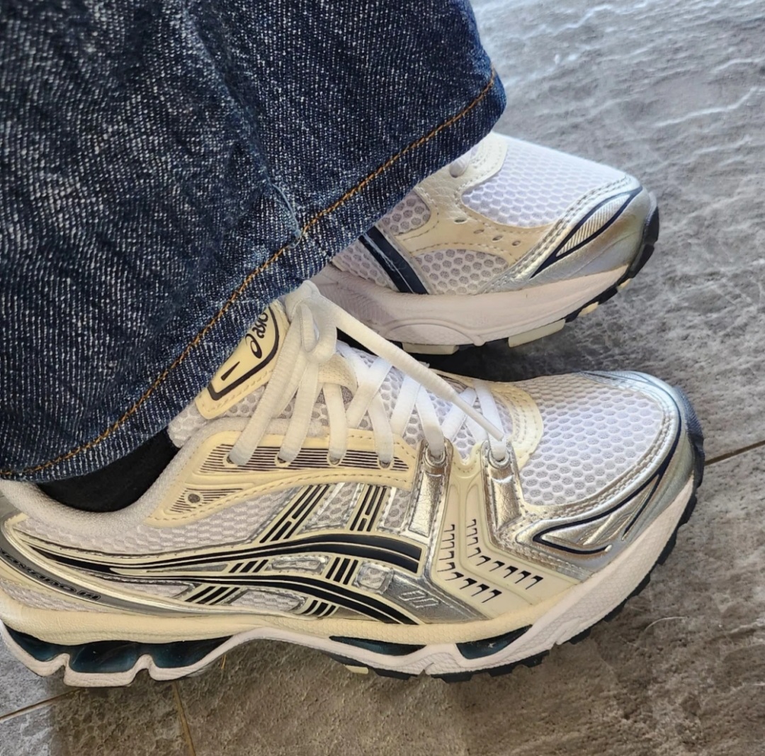 아식스 젤카야노14 운동화