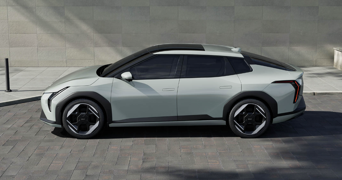 기아 EV4 날렵함