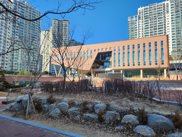 구미 양포도서관 외관