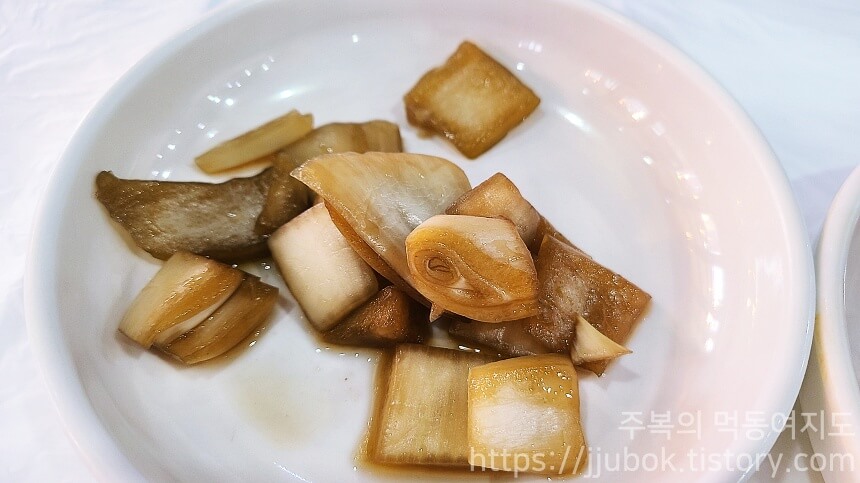 가마솥명품국밥-양파절임